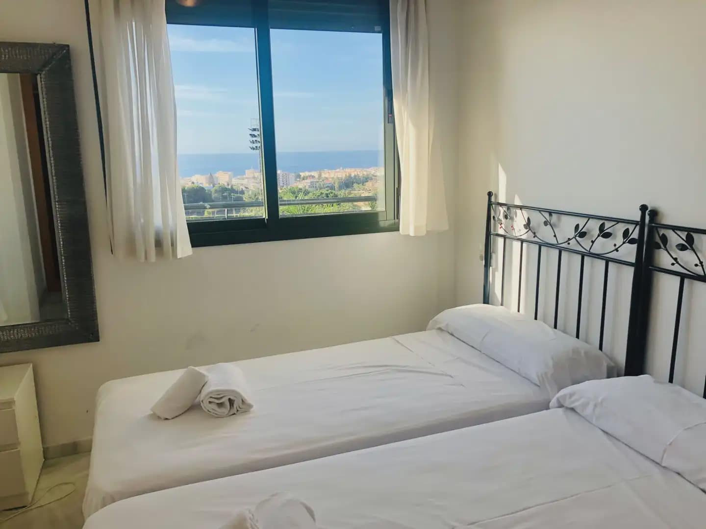 Appartement de 1 chambre à louer à Nerja avec piscine garage - 1 200 € (Ref: 10048127)