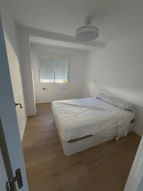 Piso de 3 habitaciones en Vélez-Málaga en venta - 265.000 € (Ref: 10088543)