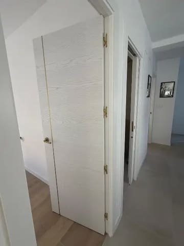 3 slaapkamer Flat te koop in Torre del Mar, Vélez-Málaga - € 265.000 (Ref: 10088543)