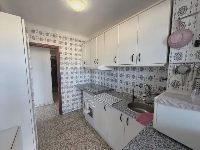 1 makuuhuone Ranta-asunto myytävänä paikassa Velez-Malaga mukana uima-altaan - 262 000 € (Ref: 10088546)