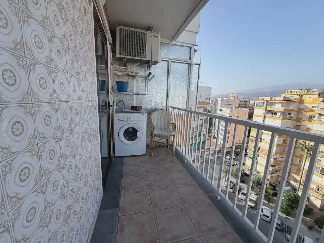 1 makuuhuone Ranta-asunto myytävänä paikassa Velez-Malaga mukana uima-altaan - 262 000 € (Ref: 10088546)
