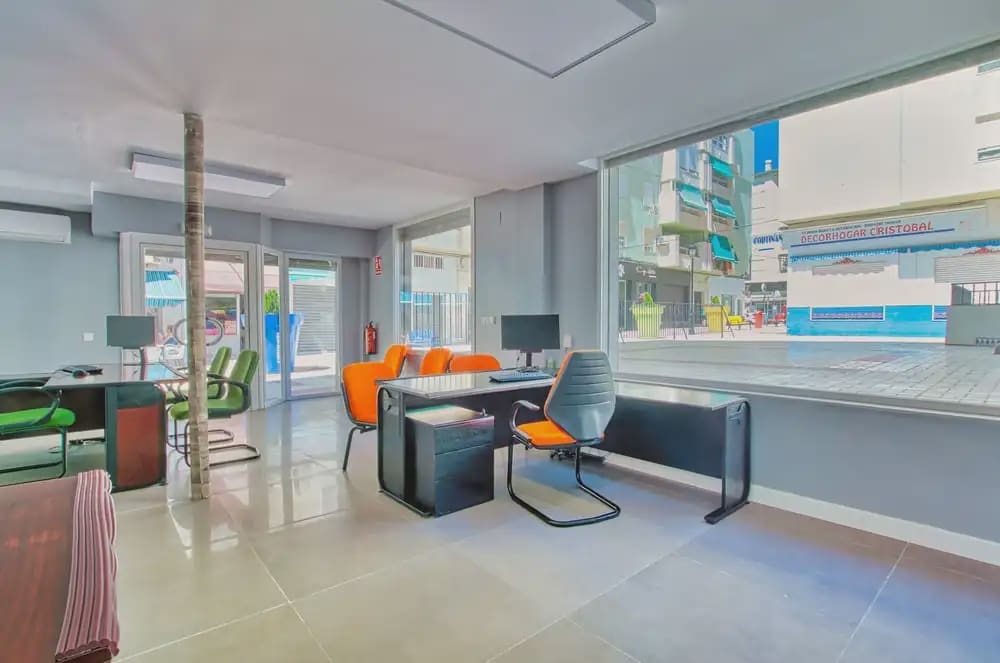 Commerciale in vendita in Velez-Malaga - 150.000 € (Rif: 10098573)