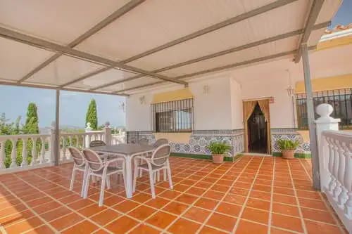Finca/Casa Rural de 4 habitaciones en Periana en venta con piscina garaje - 440.000 € (Ref: 10098574)