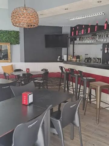 Erhverv til leje i Chaparil - Torrecilla - Punta Lara, Nerja - € 600 (Ref: 10142693)