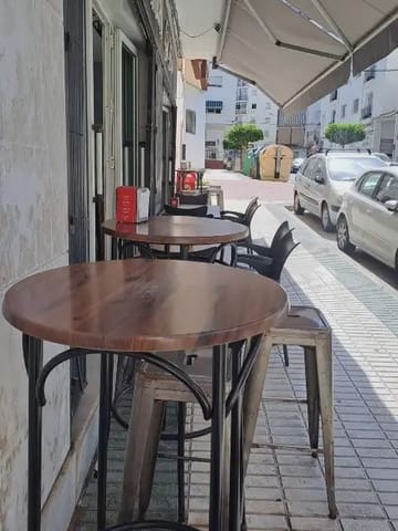 Erhverv til leje i Chaparil - Torrecilla - Punta Lara, Nerja - € 600 (Ref: 10142693)