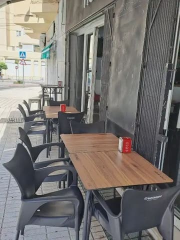 Erhverv til leje i Chaparil - Torrecilla - Punta Lara, Nerja - € 600 (Ref: 10142693)