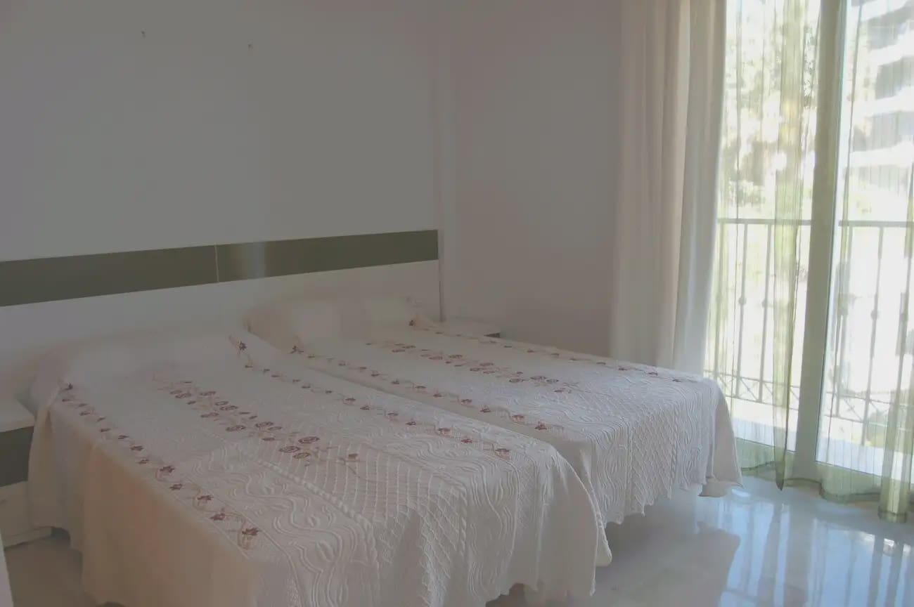 Penthouse de 3 chambres à louer à Torrox avec piscine garage - 2 000 € (Ref: 10144864)