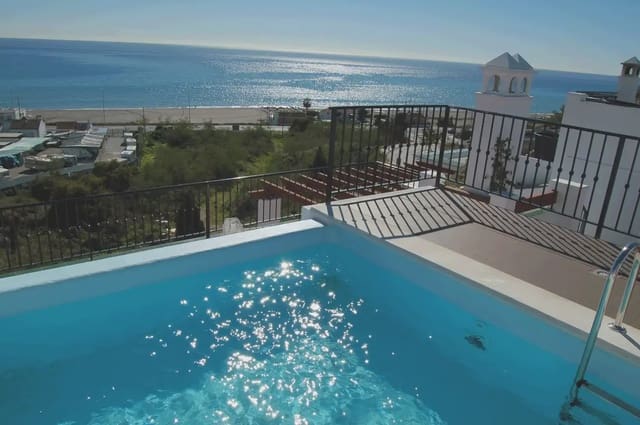 3 makuuhuone Kattohuoneisto vuokrattavana paikassa El Peñoncillo, Torrox mukana uima-altaan 
autotalli - 2 000 € (Ref: 10144864)