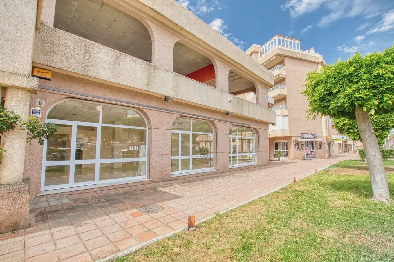 Komercyjne na sprzedaż w Torrox - 850 000 € (Ref: 10155736)
