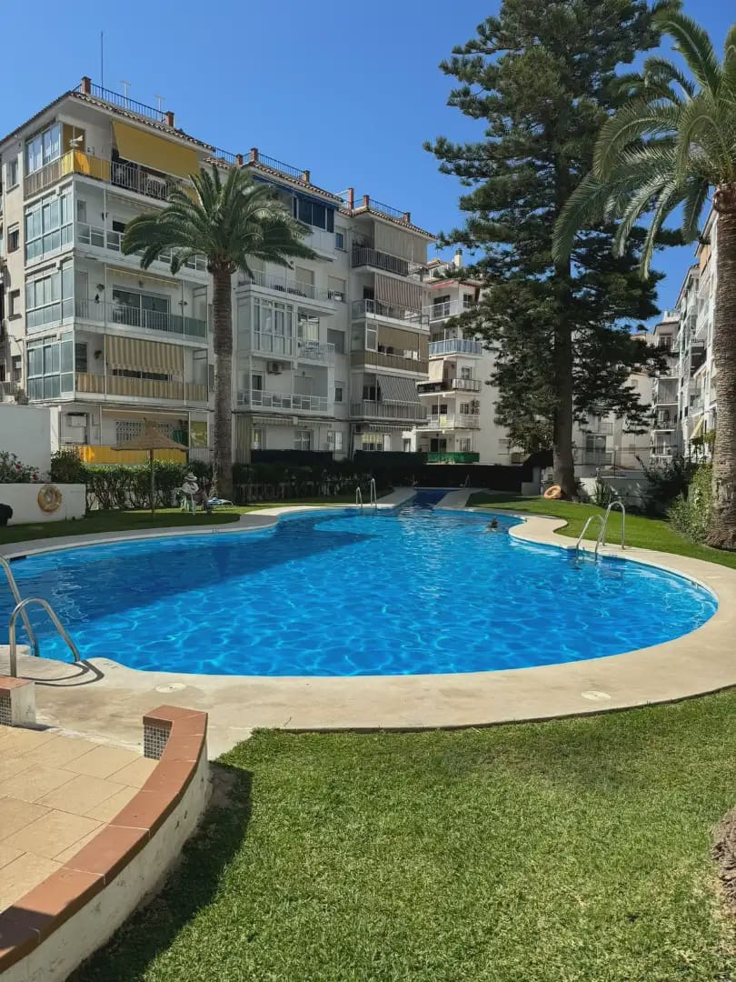 1 makuuhuone Yksiö myytävänä paikassa Nerja mukana uima-altaan 
autotalli - 205 000 € (Ref: 10163290)
