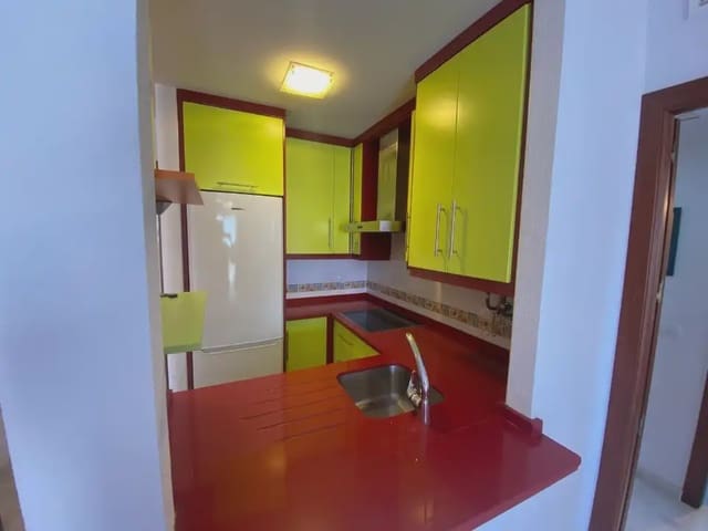 2 bedroom Beach Apartment for sale in Centro Internacional, Torrox with garage - € 247,500 (Ref: 10165394)