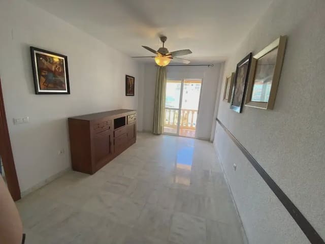 2 bedroom Beach Apartment for sale in Centro Internacional, Torrox with garage - € 247,500 (Ref: 10165394)