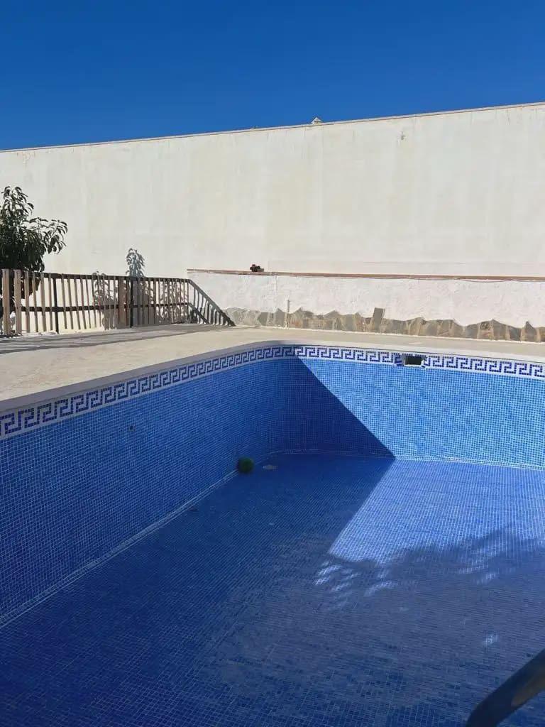 3 soveværelse Villa til leje i Torrox med swimmingpool garage - € 1.000 (Ref: 10165617)