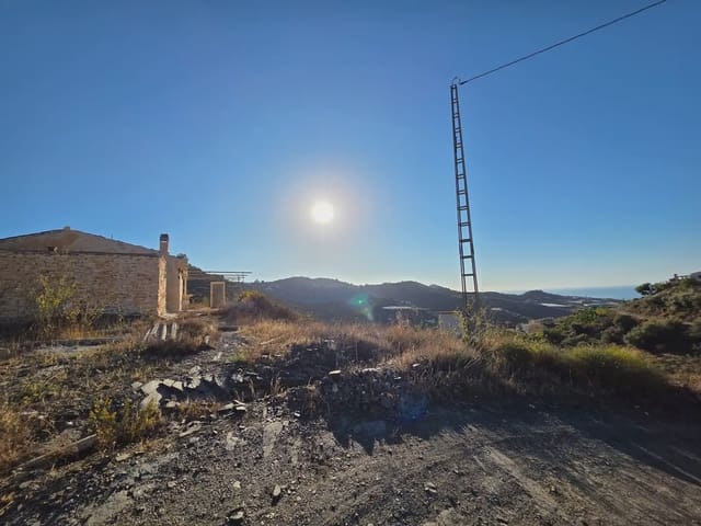 Finca/Herregård til salgs i Torrox Pueblo, Torrox - € 185 000 (Ref: 10169076)