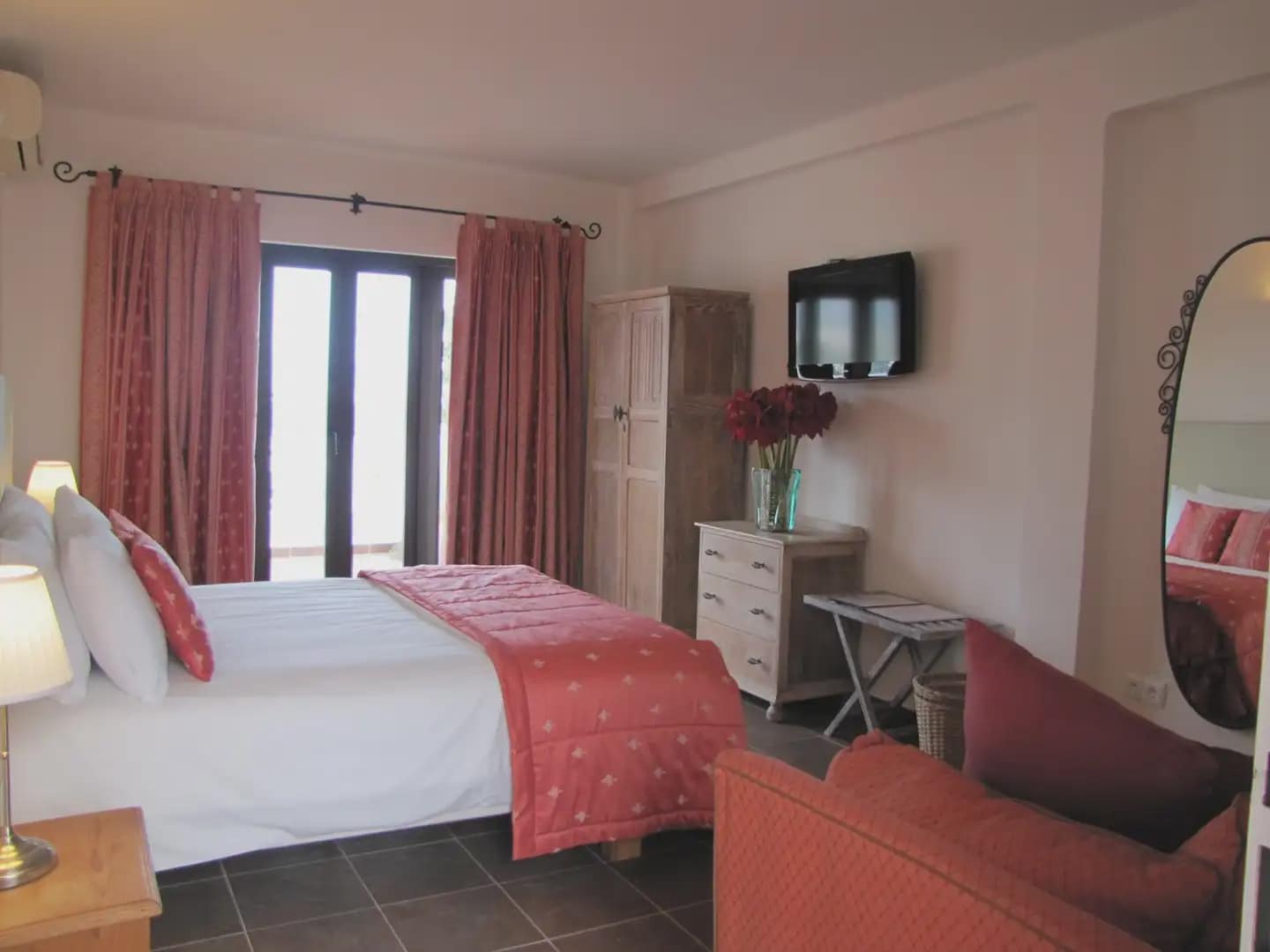 7 soveværelse Hotel til salg i Nerja med garage - € 2.770.000 (Ref: 10182160)