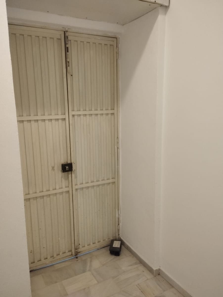 Kommersiell till salu i Nerja - 199 900 € (Ref: 7657462)