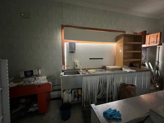 Erhverv til salg i Torrox Pueblo, Torrox - € 210.000 (Ref: 7659776)