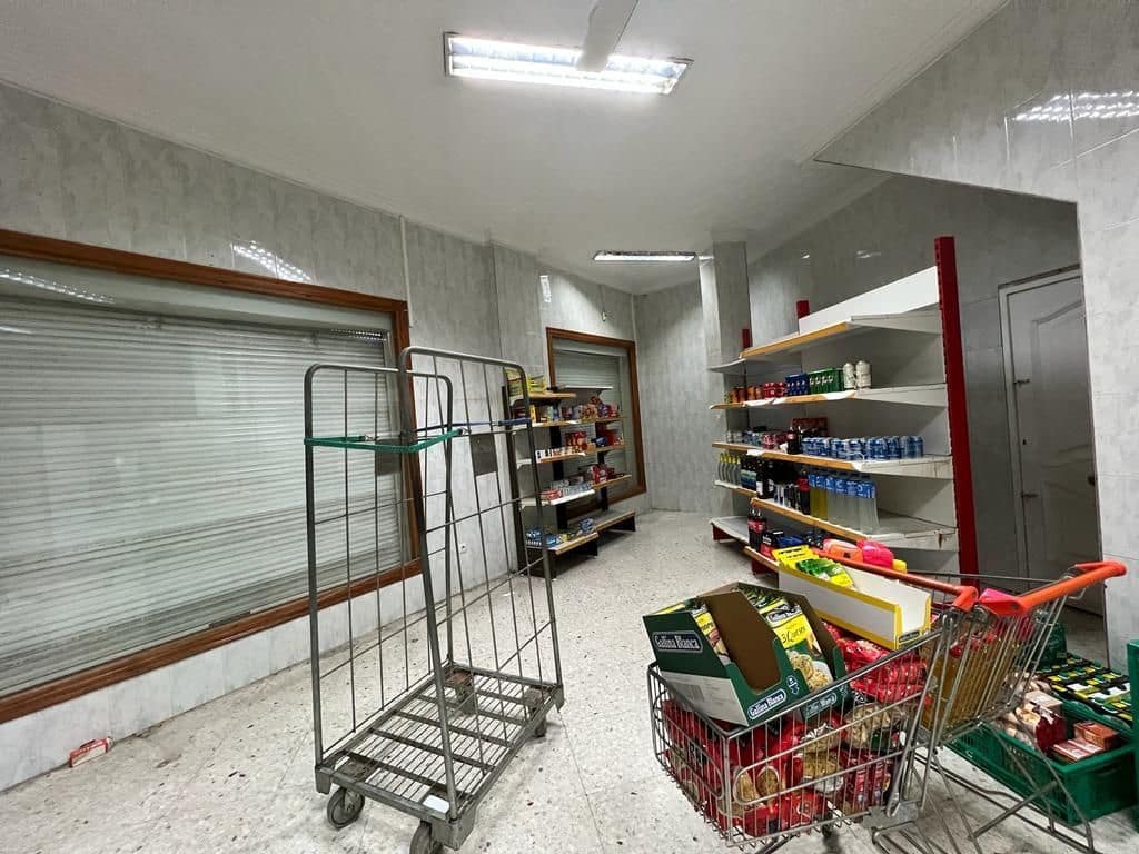 Erhverv til salg i Torrox - € 210.000 (Ref: 7659776)