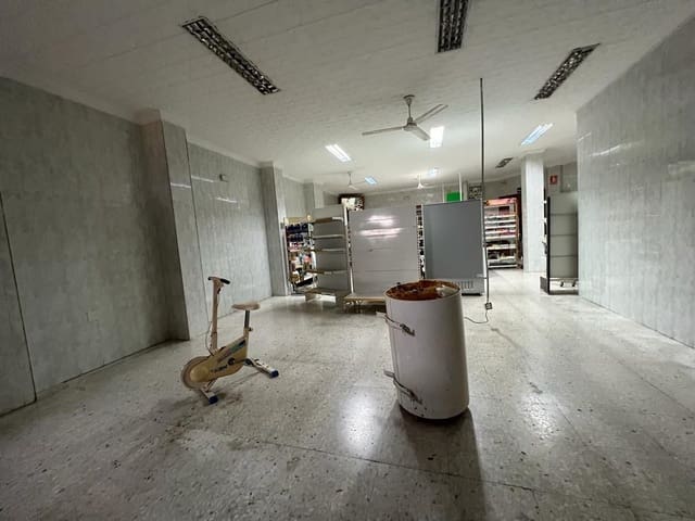 Erhverv til salg i Torrox Pueblo, Torrox - € 210.000 (Ref: 7659776)