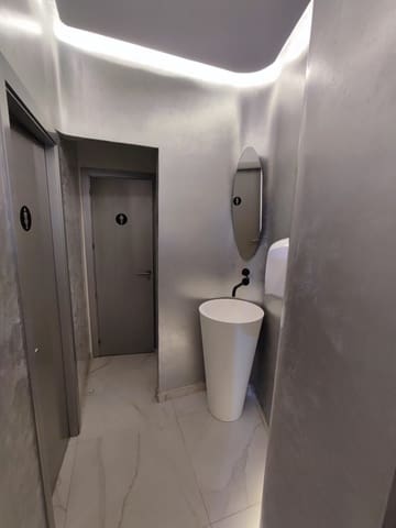 Kommersiell til salgs i Centro, Nerja - € 250 000 (Ref: 7857699)