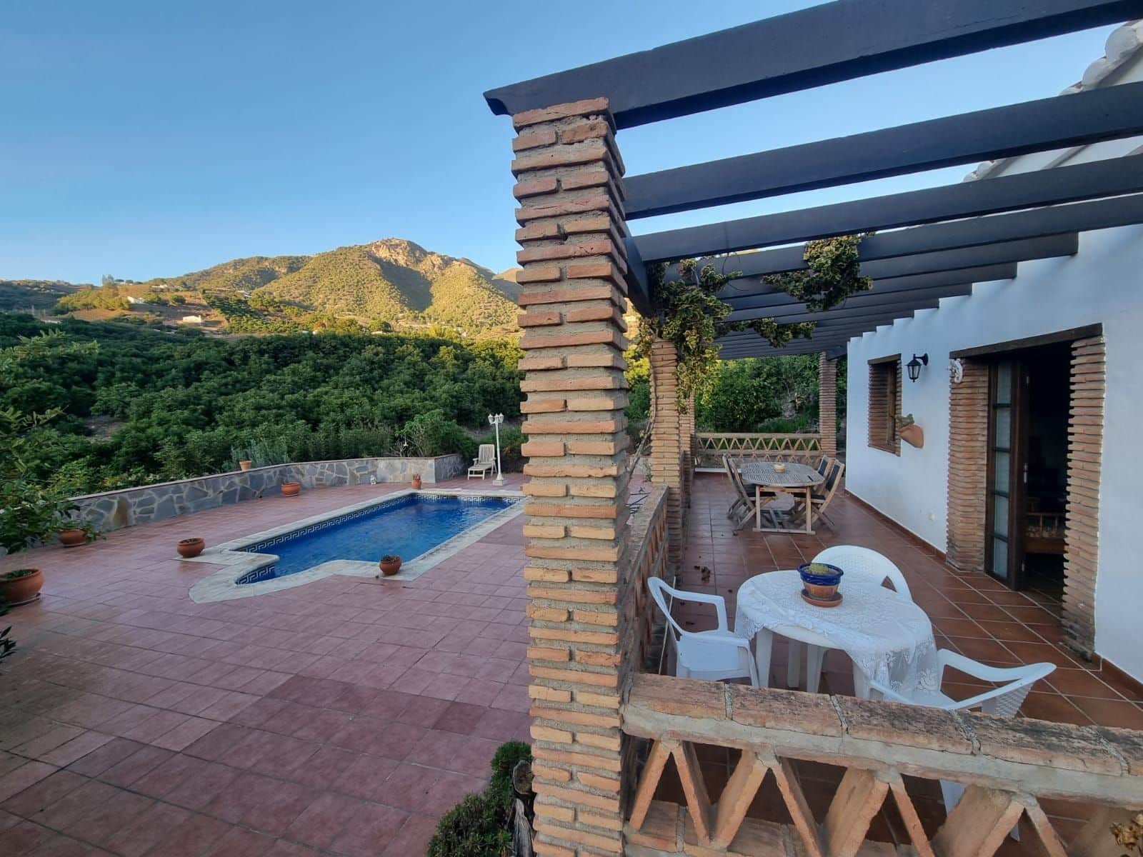 2 sypialnia Finka/Dom wiejski na sprzedaż w Frigiliana z basenem garażem - 415 000 € (Ref: 7918983)