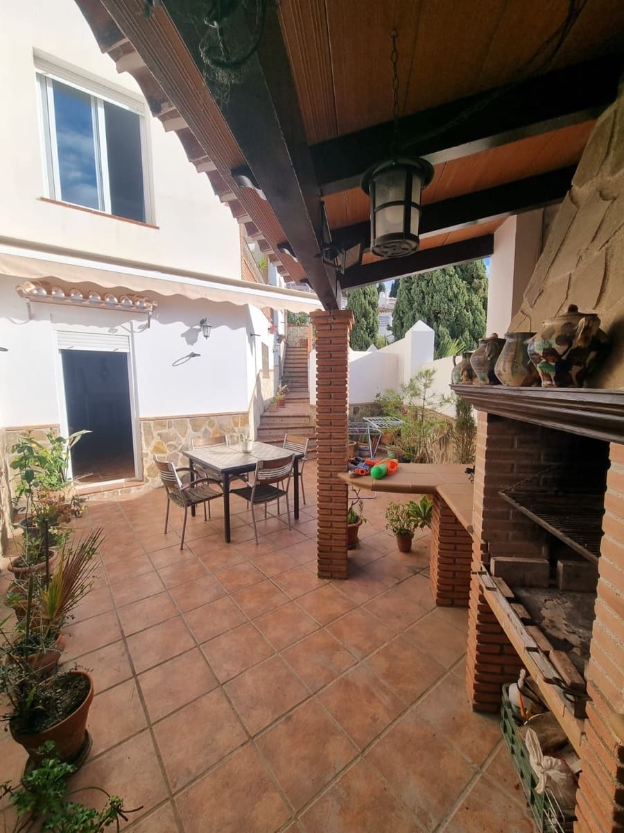 4 camera da letto Villa in vendita in Nerja - 465.000 € (Rif: 8028450)