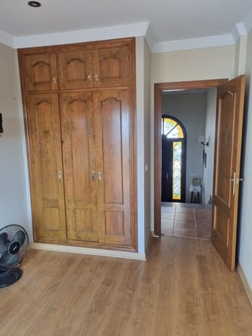 4 quarto Moradia para venda em Capistrano, Nerja - 465 000 € (Ref: 8028450)