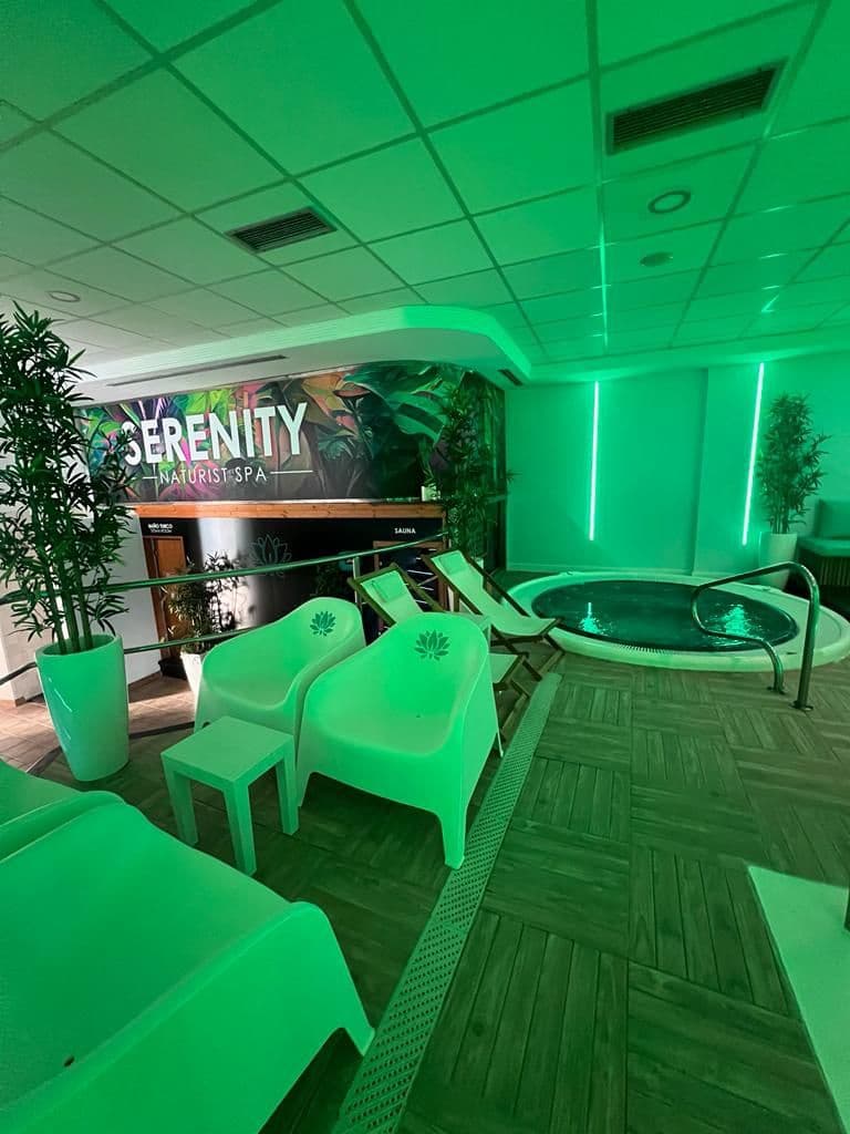 Kommersiell til salgs i Nerja - € 550 000 (Ref: 8142591)