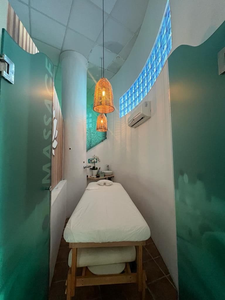 Kommersiell til salgs i Nerja - € 550 000 (Ref: 8142591)