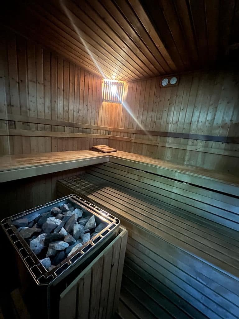 Kommersiell til salgs i Nerja - € 550 000 (Ref: 8142591)