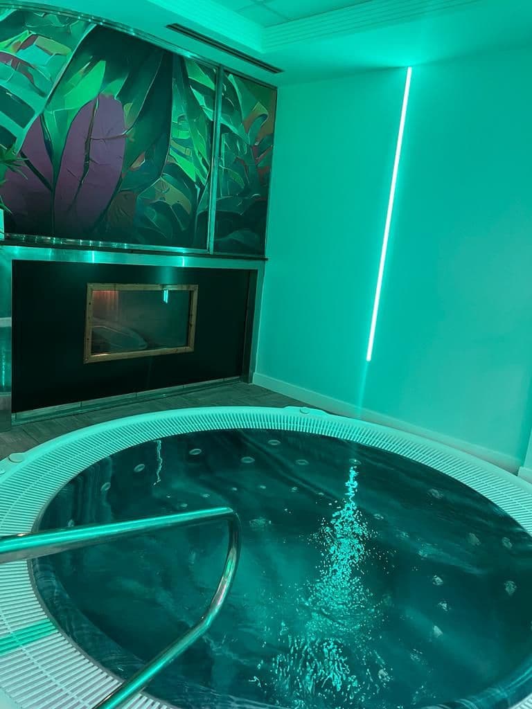 Kommersiell til salgs i Nerja - € 550 000 (Ref: 8142591)