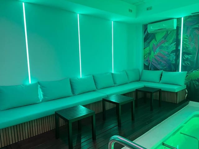 Commercieel te koop in Chaparil - Torrecilla - Punta Lara, Nerja - € 550.000 (Ref: 8142591)