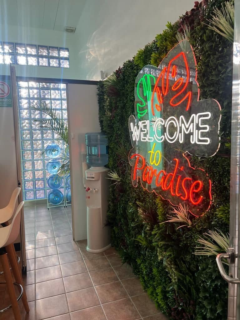 Kommersiell til salgs i Nerja - € 550 000 (Ref: 8142591)