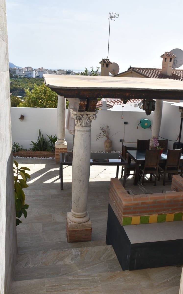 3 camera da letto Villa in vendita in Nerja con piscina garage - 625.000 € (Rif: 8166846)