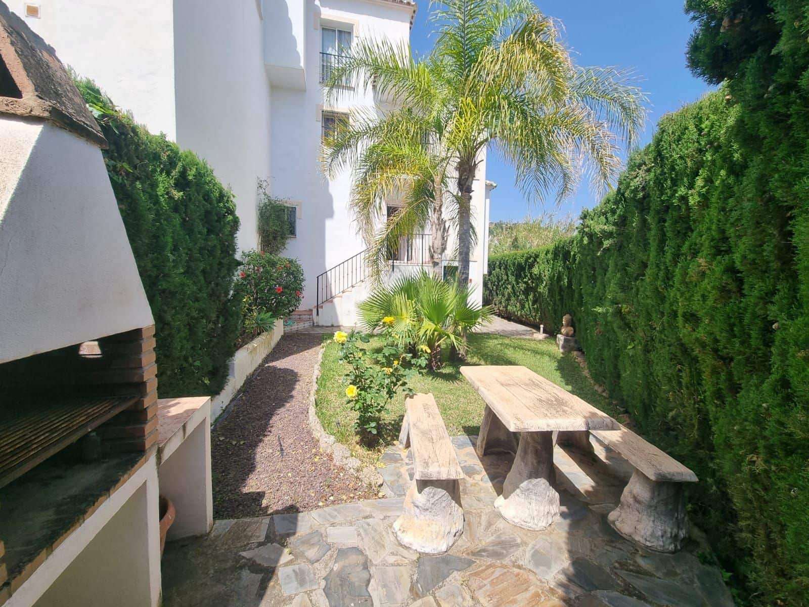 4 sypialnia Dom szeregowy na sprzedaż w Nerja z basenem - 390 000 € (Ref: 8321188)