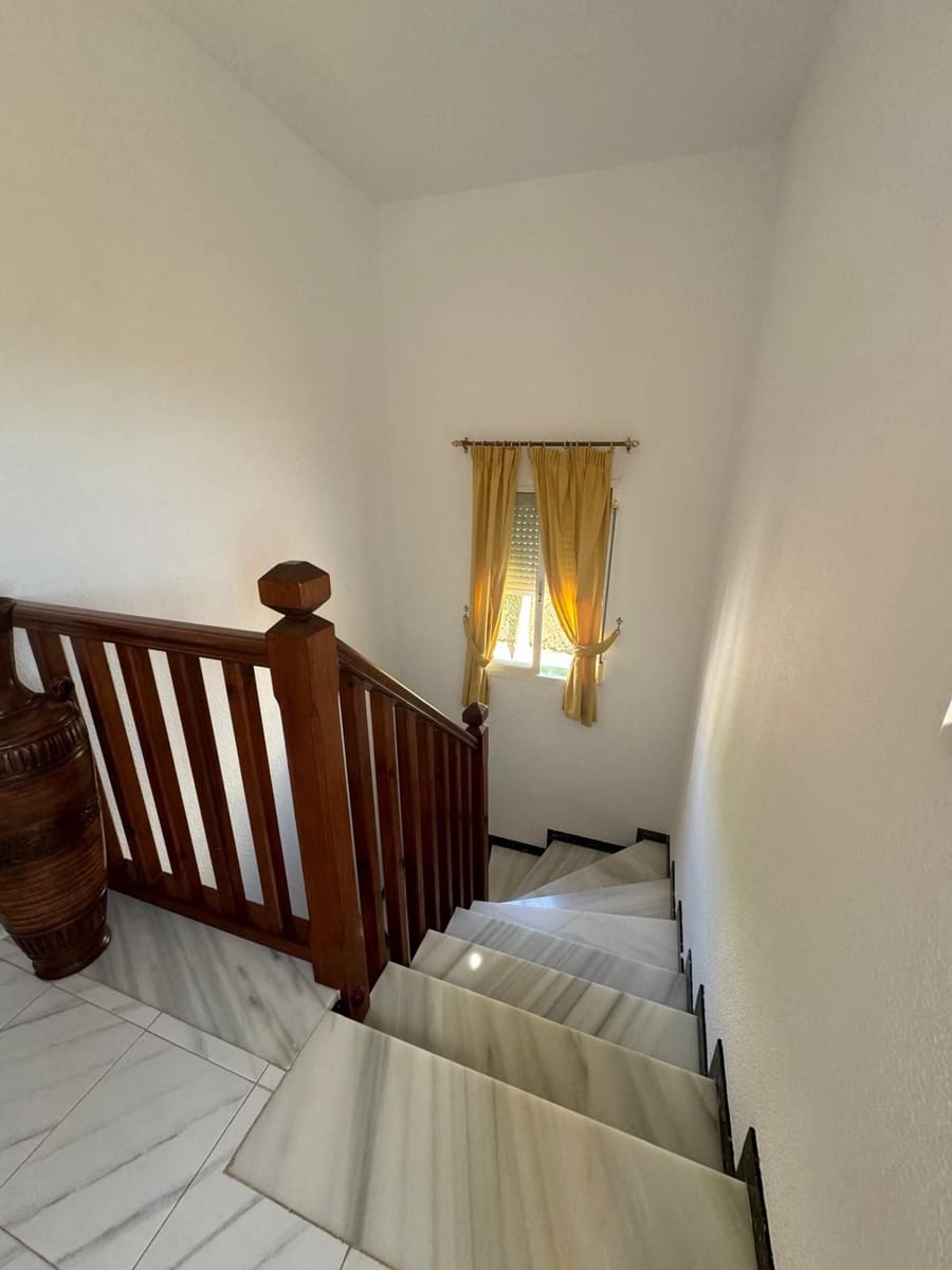 4 sypialnia Dom szeregowy na sprzedaż w Nerja z basenem - 390 000 € (Ref: 8321188)