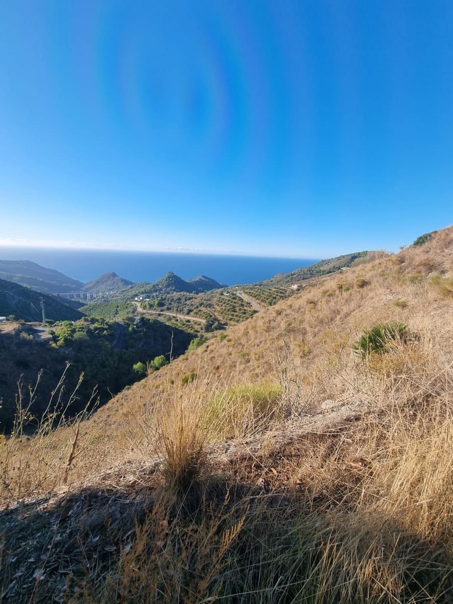 Grunde uden byggetilladelser til salg i La Herradura - € 45.000 (Ref: 8604251)