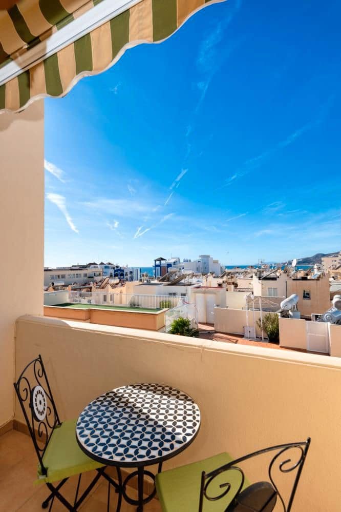 2 sovrum Lägenhet till salu i Nerja - 315 000 € (Ref: 8758567)