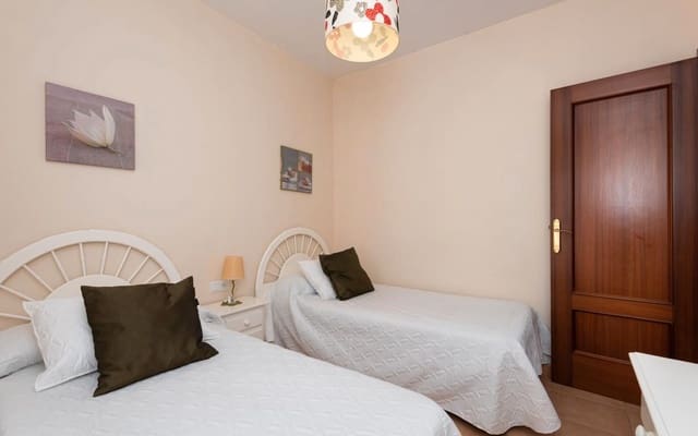 Piso de 2 habitaciones en Chaparil - Torrecilla - Punta Lara, Nerja en venta - 315.000 € (Ref: 8758567)