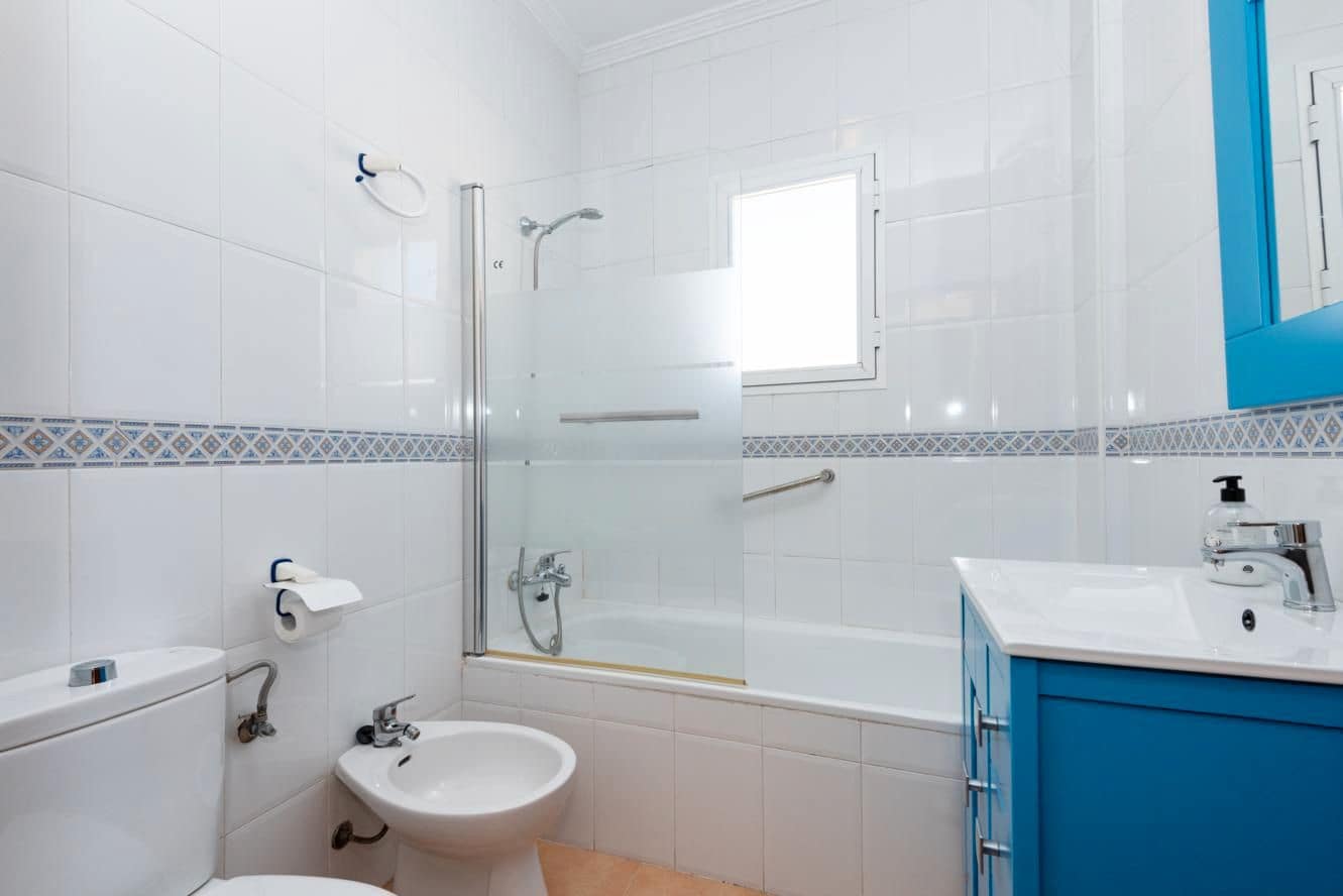 2 sovrum Lägenhet till salu i Nerja - 315 000 € (Ref: 8758567)