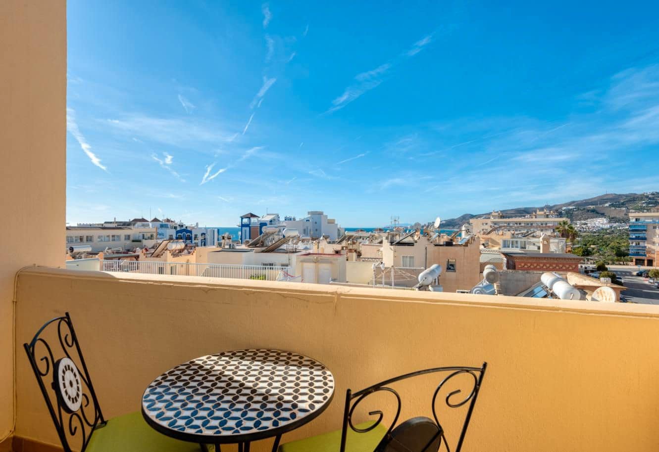 2 sovrum Lägenhet till salu i Nerja - 315 000 € (Ref: 8758567)