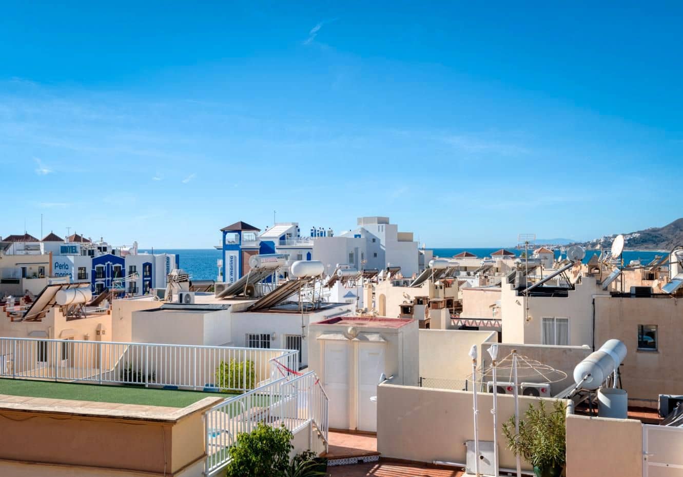 2 sovrum Lägenhet till salu i Nerja - 315 000 € (Ref: 8758567)