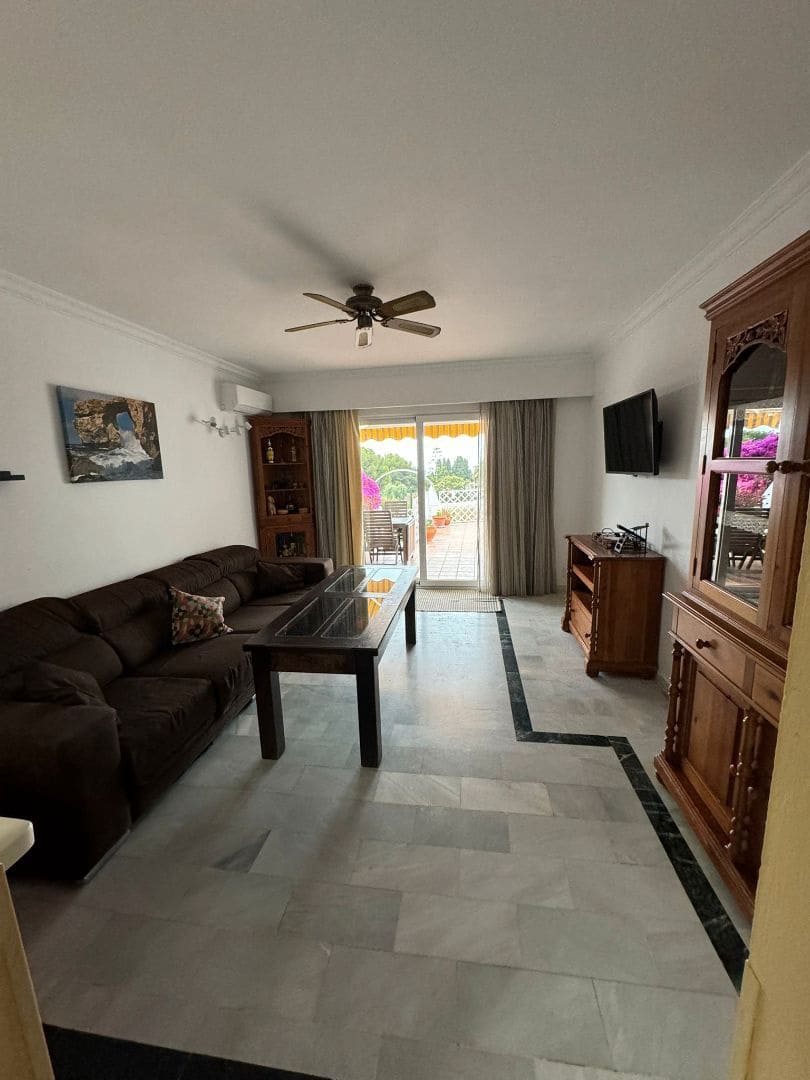 3 soveværelse Villa til leje i Nerja med swimmingpool garage - € 1.500 (Ref: 8758571)