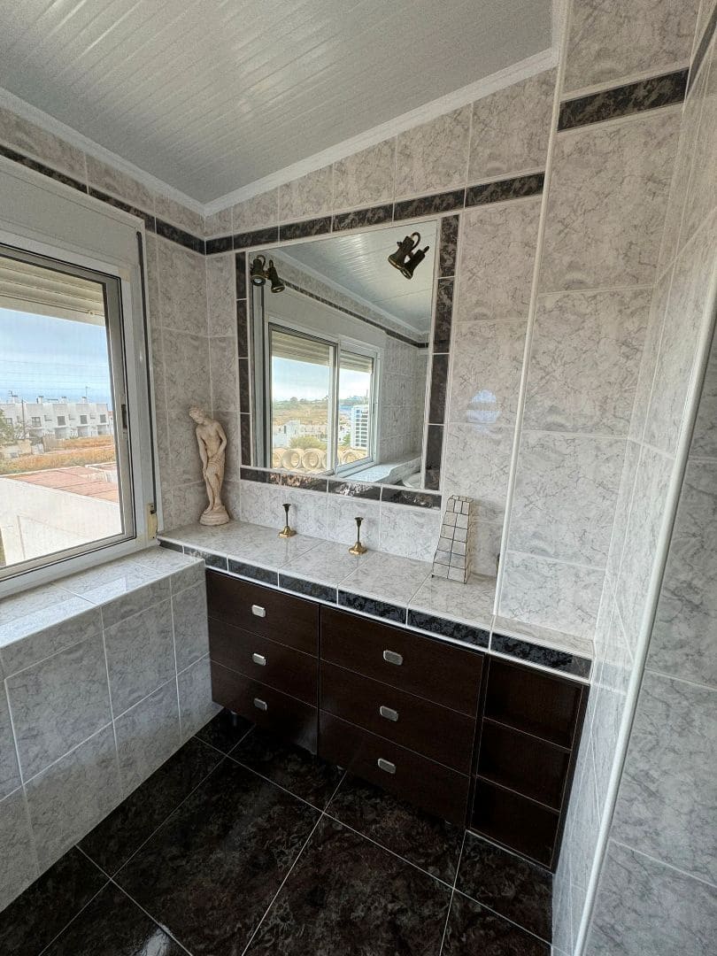 3 soveværelse Villa til leje i Nerja med swimmingpool garage - € 1.500 (Ref: 8758571)