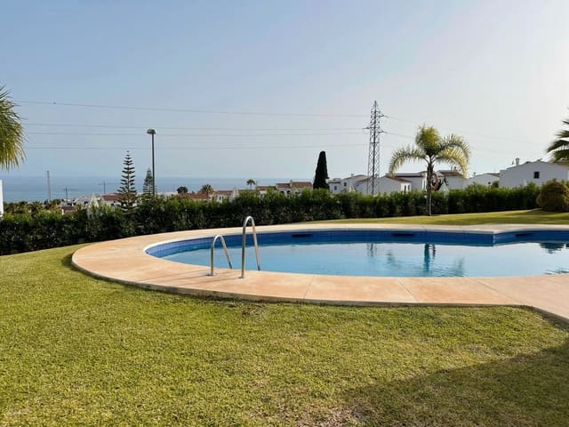 3 soverom Villa til leie i Capistrano, Nerja med svømmebasseng garasje - € 1 500 (Ref: 8758571)
