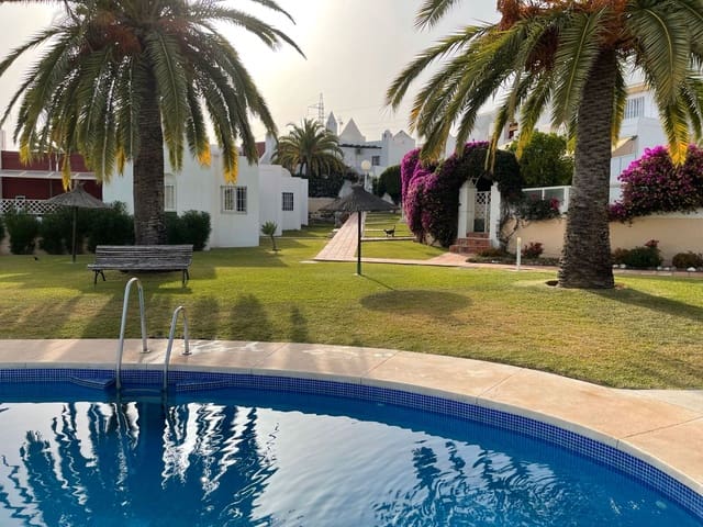3 soverom Villa til leie i Capistrano, Nerja med svømmebasseng garasje - € 1 500 (Ref: 8758571)