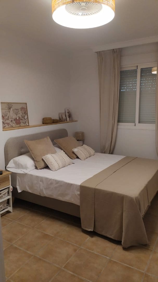 2 bedroom Apartment for sale in Almunecar with pool - € 199,000 (Ref: 8769051)