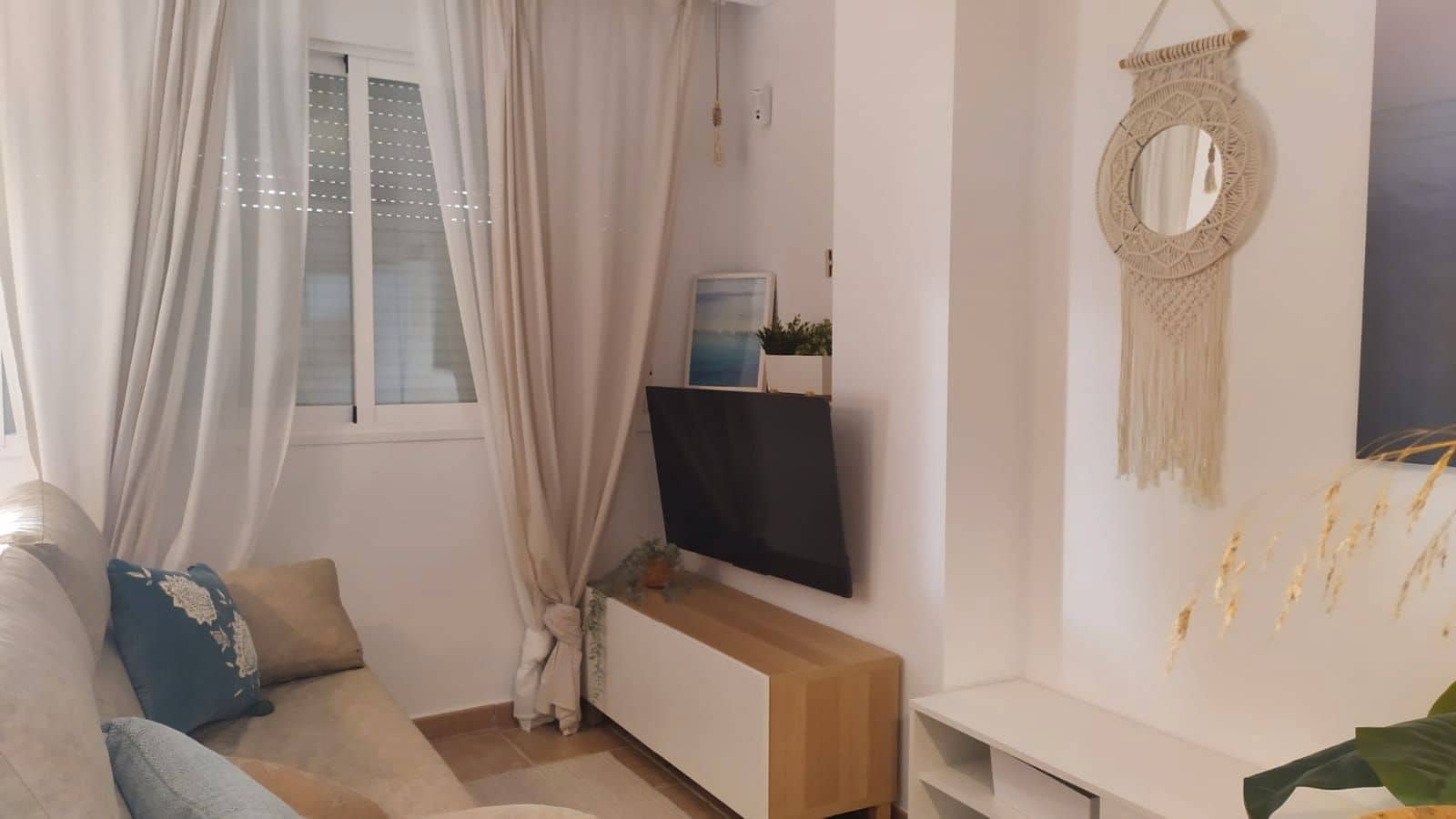 2 bedroom Apartment for sale in Almunecar with pool - € 199,000 (Ref: 8769051)