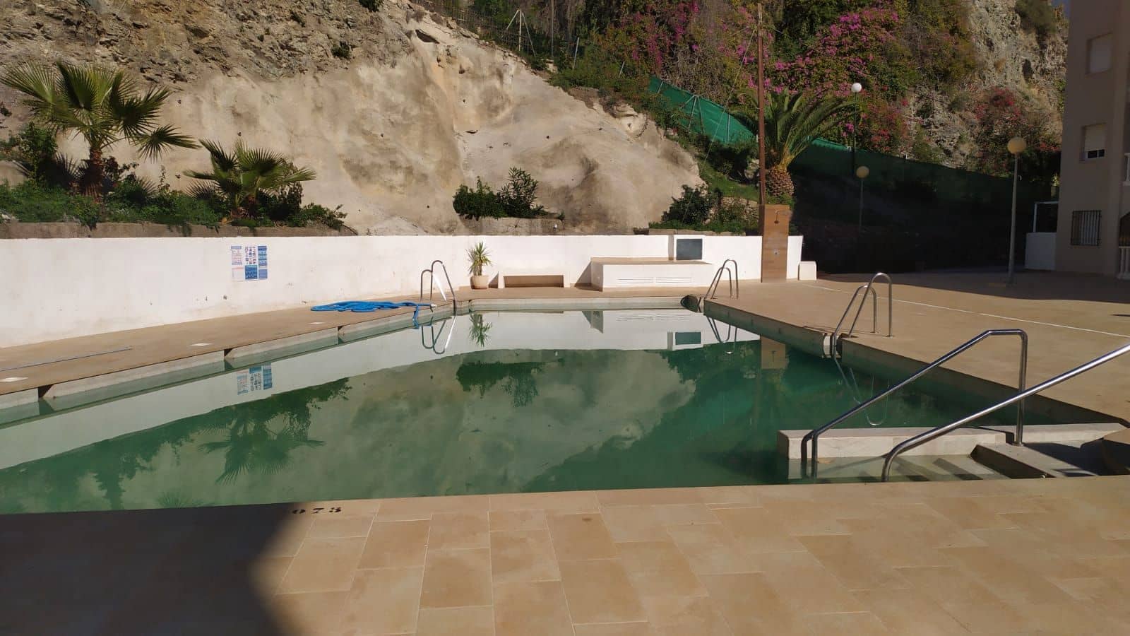 2 bedroom Apartment for sale in Almunecar with pool - € 199,000 (Ref: 8769051)