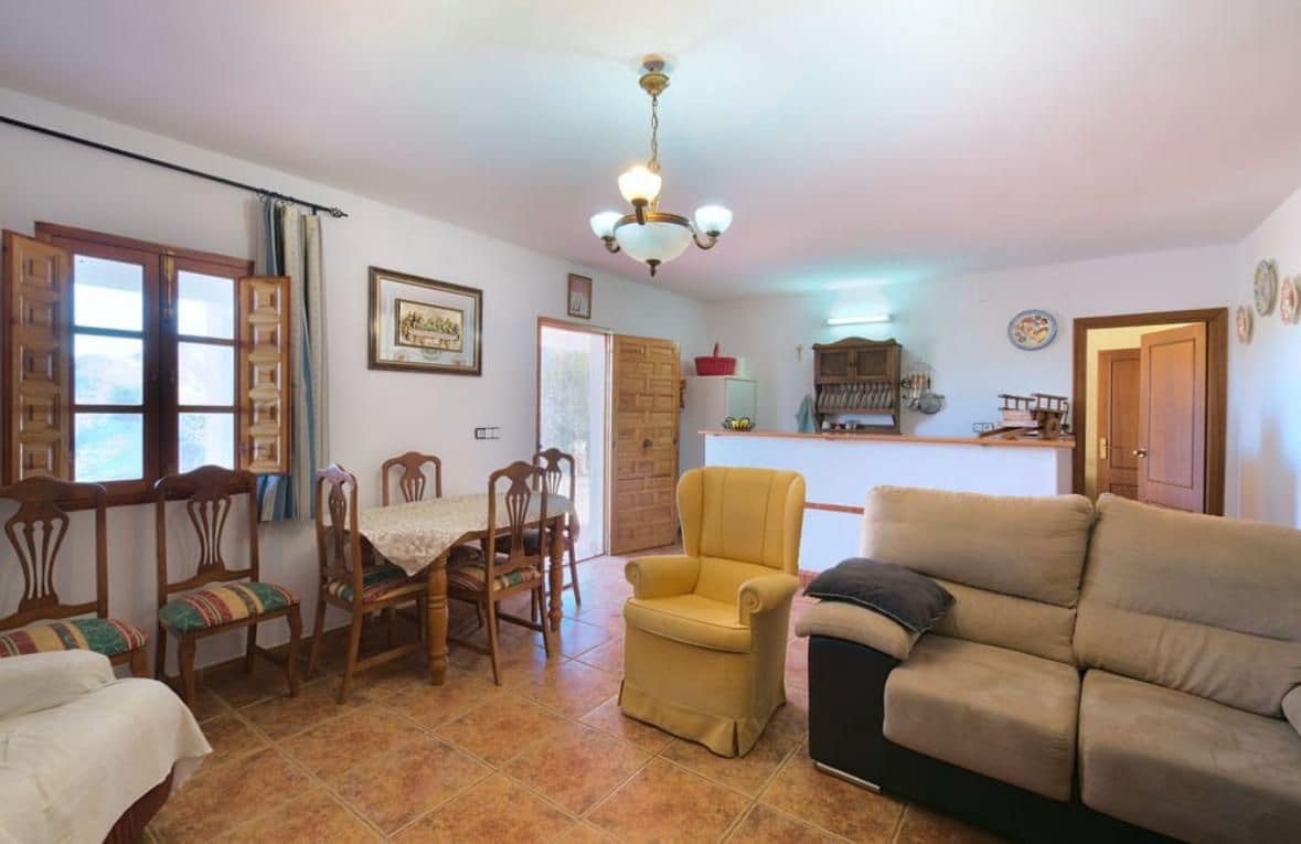 3 soverom Villa til salgs i Comares med svømmebasseng garasje - € 300 000 (Ref: 8848065)